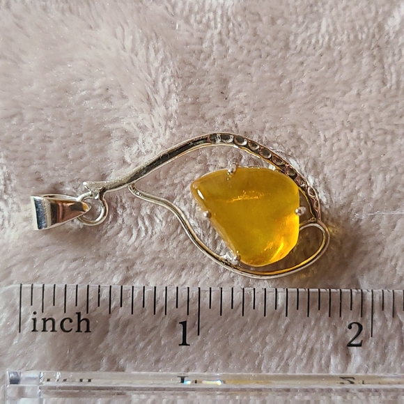 Yellow Baltic Amber pendant in sterling silver - Picture 4 of 5